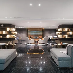 Paradox Hotel